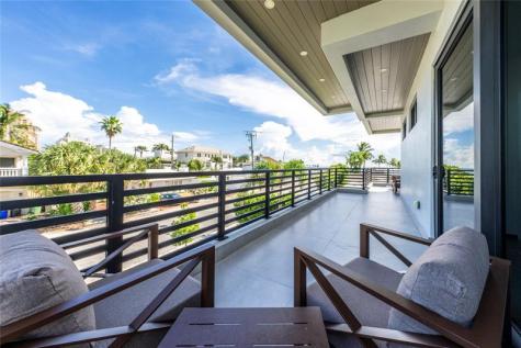 3320 NE 17th Street Fort Lauderdale FL 33305