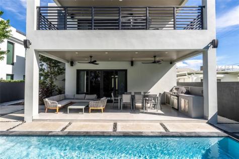 3320 NE 17th Street Fort Lauderdale FL 33305
