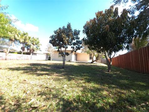 4525 NW Glazbrook Street Port St Lucie FL 34983
