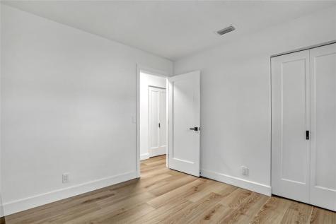 416 W Mango Street Lantana FL 33462