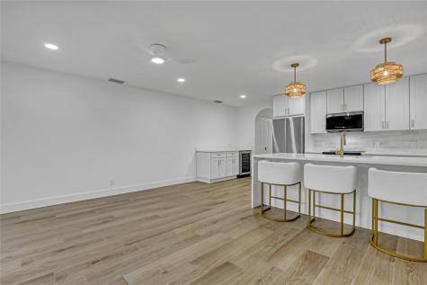 416 W Mango Street Lantana FL 33462