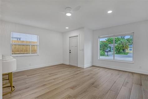 416 W Mango Street Lantana FL 33462