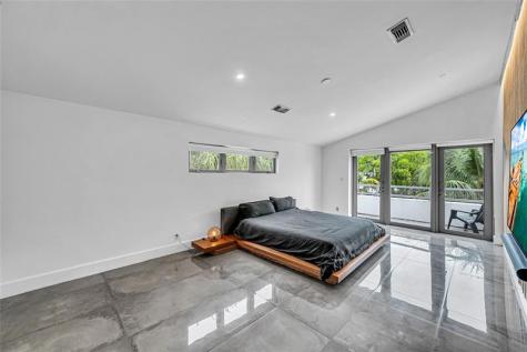 1511 NE 4th Place Fort Lauderdale FL 33301