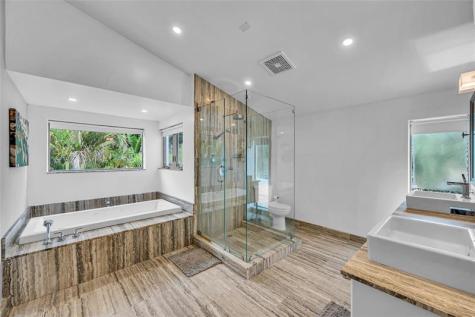 1511 NE 4th Place Fort Lauderdale FL 33301