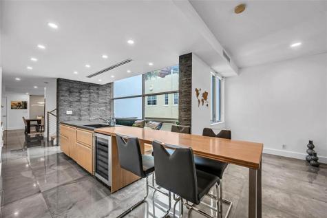 1511 NE 4th Place Fort Lauderdale FL 33301