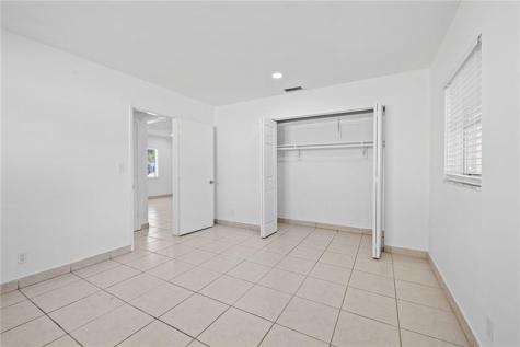 581 NW 17th Place Fort Lauderdale FL 33311