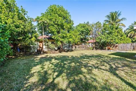 581 NW 17th Place Fort Lauderdale FL 33311
