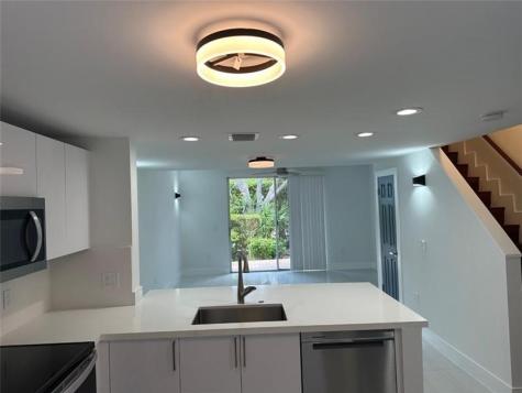 972 Jeffery Street Boca Raton FL 33487