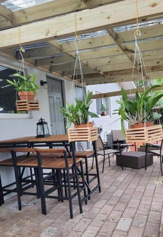 618 SW 14th Terrace Fort Lauderdale FL 33312