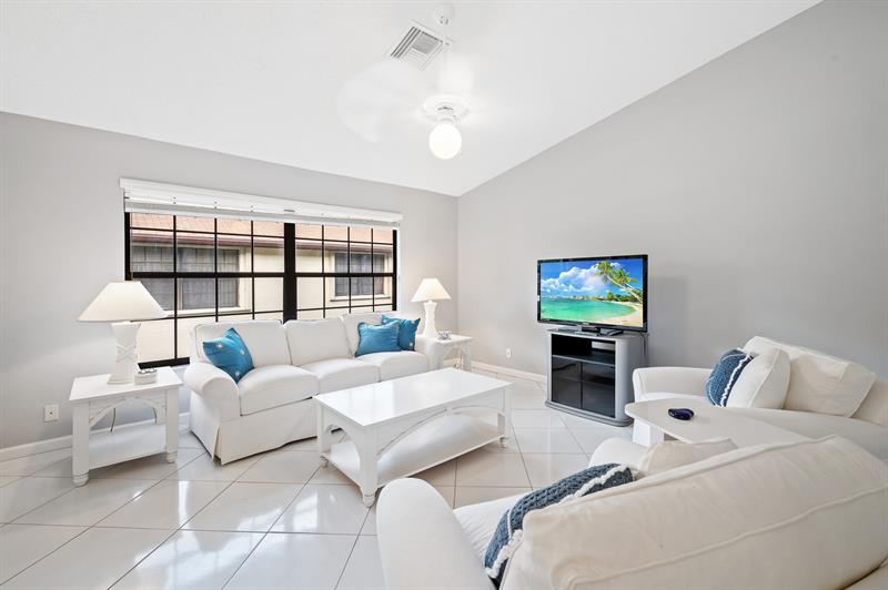 3258 Jog Park Drive Greenacres FL 33467