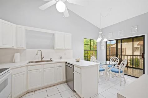 3258 Jog Park Drive Greenacres FL 33467