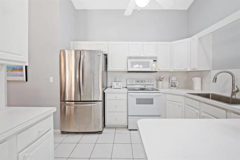 3258 Jog Park Drive Greenacres FL 33467