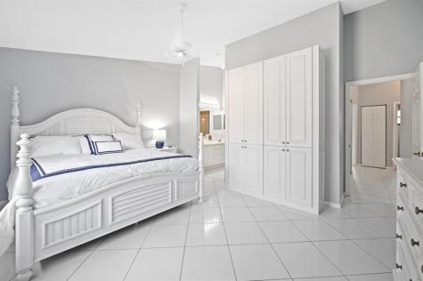 3258 Jog Park Drive Greenacres FL 33467