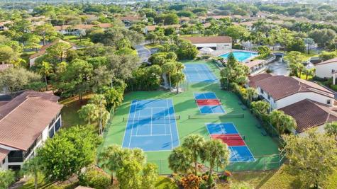 3258 Jog Park Drive Greenacres FL 33467