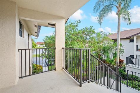 3258 Jog Park Drive Greenacres FL 33467