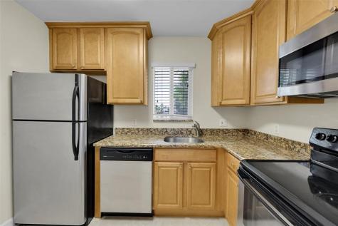 410 SW 15th Street Pompano Beach FL 33060