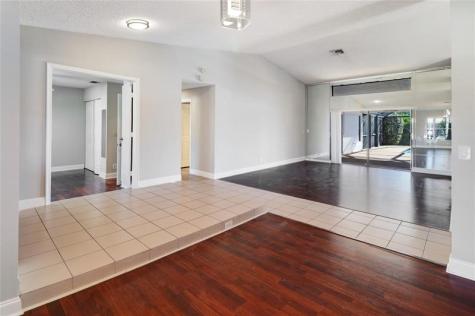 11310 Lake Tree Court Boca Raton FL 33498