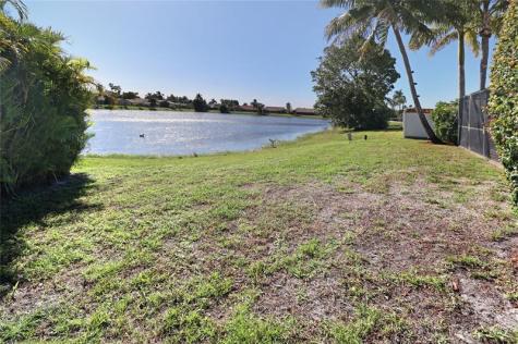 11310 Lake Tree Court Boca Raton FL 33498