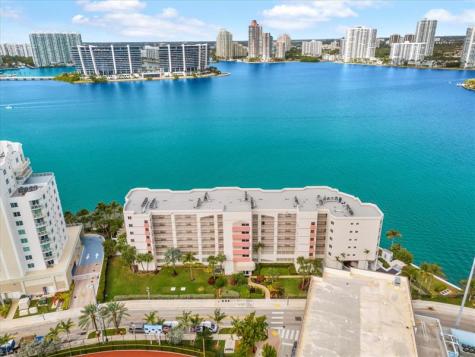 18260 N Bay Road Sunny Isles Beach FL 33160