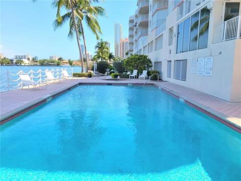 18260 N Bay Road Sunny Isles Beach FL 33160
