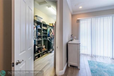 3909 NE 21st Avenue Fort Lauderdale FL 33308