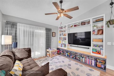 7542 NW 3rd Street Plantation FL 33317
