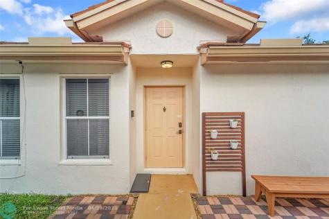 7542 NW 3rd Street Plantation FL 33317