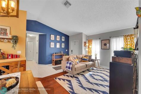 7542 NW 3rd Street Plantation FL 33317