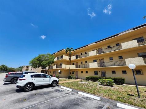 301 Cambridge Road Hollywood FL 33024