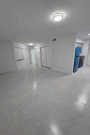 8657 SW 5th Street Pembroke Pines FL 33025