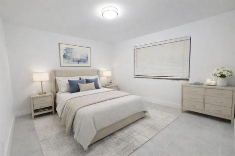8657 SW 5th Street Pembroke Pines FL 33025