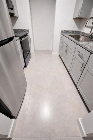 8657 SW 5th Street Pembroke Pines FL 33025