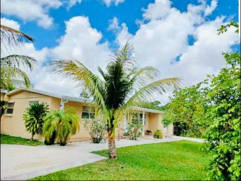 279 Hach Lane (2/1) West Palm Beach FL 33415