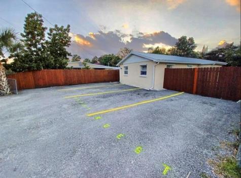 279 Hach Lane (2/1) West Palm Beach FL 33415