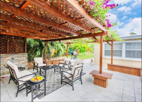 279 Hach Lane (2/1) West Palm Beach FL 33415