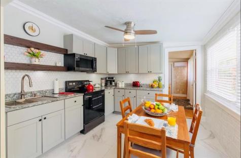 279 Hach Lane (2/1) West Palm Beach FL 33415