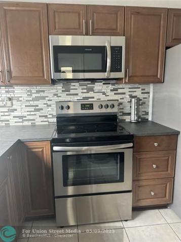 4046 NW 19th Street Lauderhill FL 33313