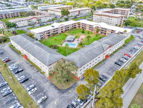 5300 Washington Street Hollywood FL 33021
