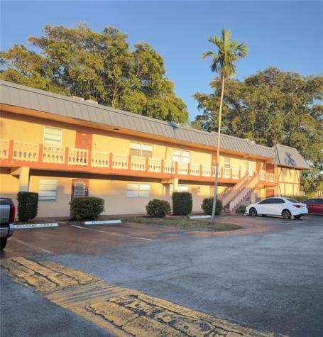 9374 SW 3rd Street Boca Raton FL 33428