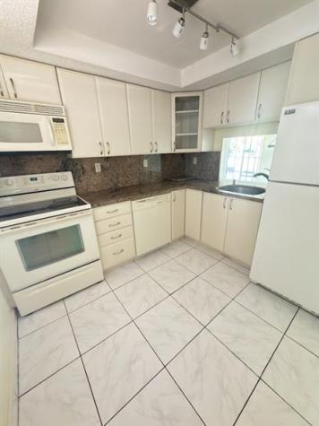 9374 SW 3rd Street Boca Raton FL 33428