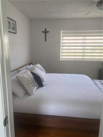 401 SW 86th Avenue Pembroke Pines FL 33025
