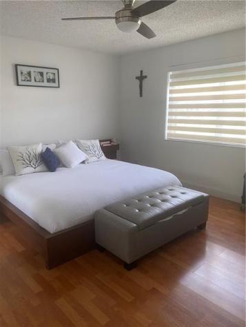 401 SW 86th Avenue Pembroke Pines FL 33025