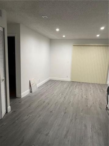 401 SW 86th Avenue Pembroke Pines FL 33025