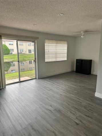 401 SW 86th Avenue Pembroke Pines FL 33025
