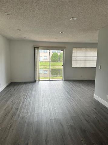 401 SW 86th Avenue Pembroke Pines FL 33025