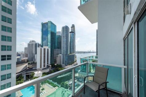 41 SE 5th Street Miami FL 33131