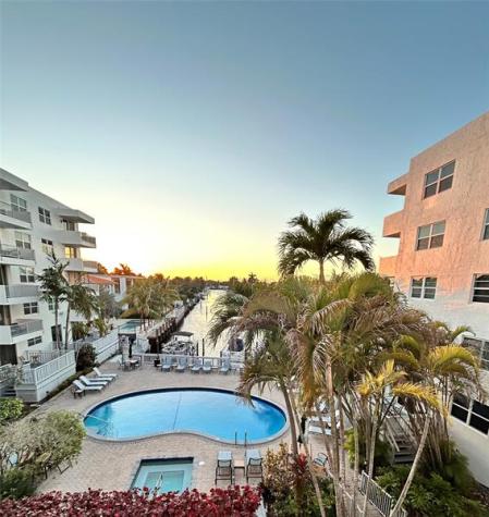 1421 S Ocean Boulevard Pompano Beach FL 33062