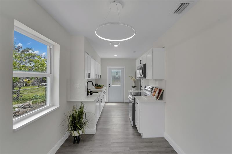 1532 NW 1st Avenue Fort Lauderdale FL 33311