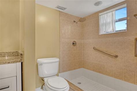 6850 10TH Avenue Lake Worth FL 33467