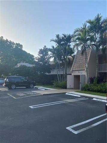 4280 Oaks Terrace Pompano Beach FL 33069